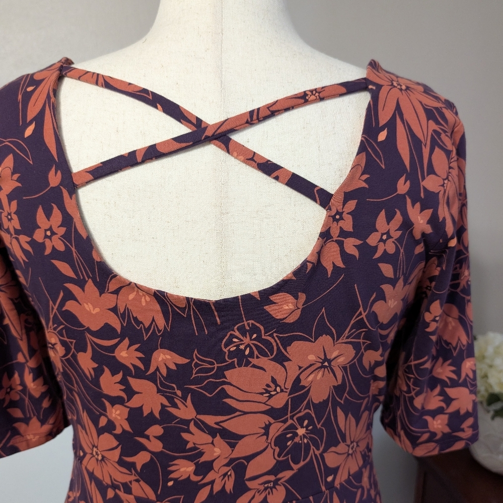 NEW Pact Fit And Flare Criss Cross Back Dress - Picture 7 of 9